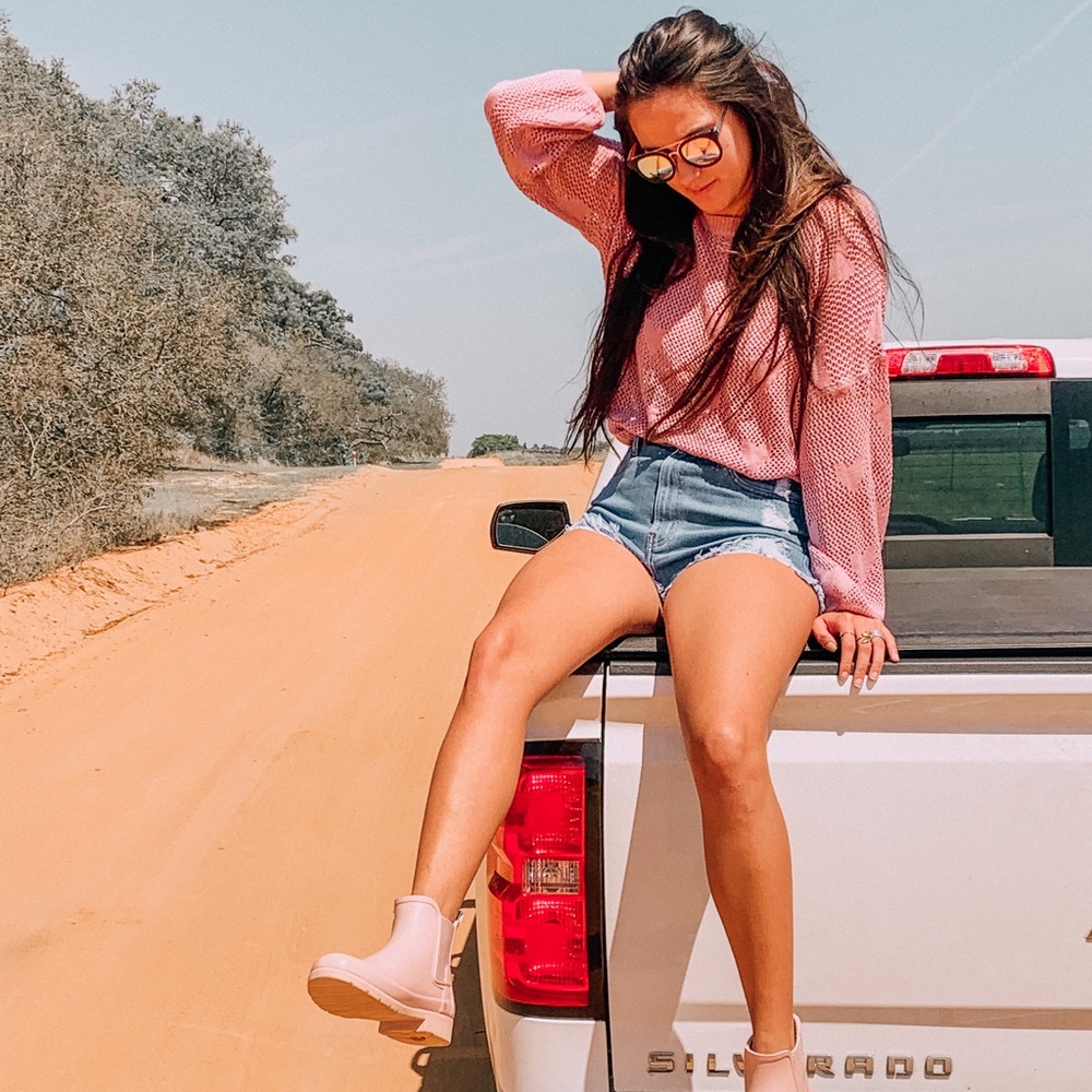 Meet your Posher, Racquel - Picture 4 of 6